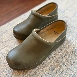 Dansko platform pro - green